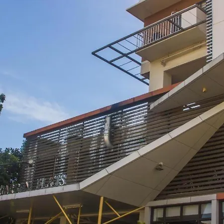 Mabolo Garden Flat A9 Rooftop Pool Shortwalk To Ayala Mall