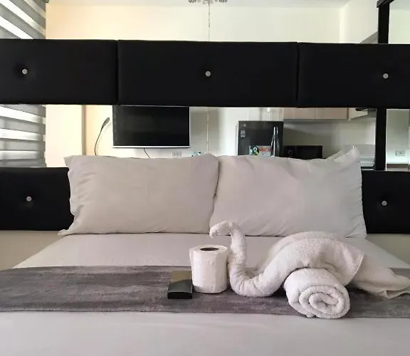 Mabolo Garden Flat A9 Rooftop Pool Shortwalk To Ayala Mall