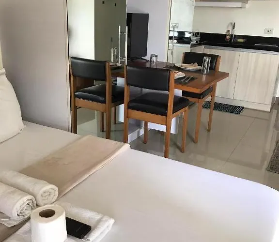 Mabolo Garden Flat A9 Rooftop Pool Shortwalk To Ayala Mall *