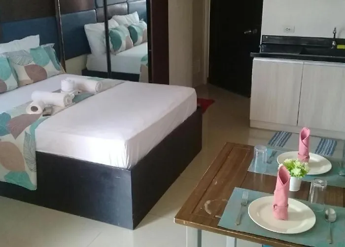 Mabolo Garden Flat A9 Rooftop Pool Shortwalk To Ayala Mall *